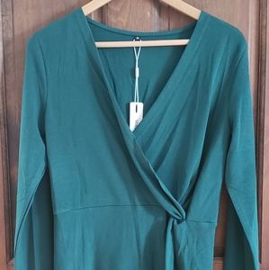 NWT Pretty Green Faux Wrap top, long sleeve, 70% bamboo, perfection!